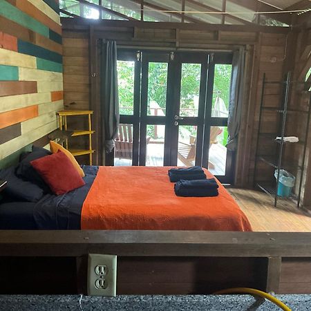 Bed and Breakfast Surf Break At Paunch Bocas del Toro Exterior foto