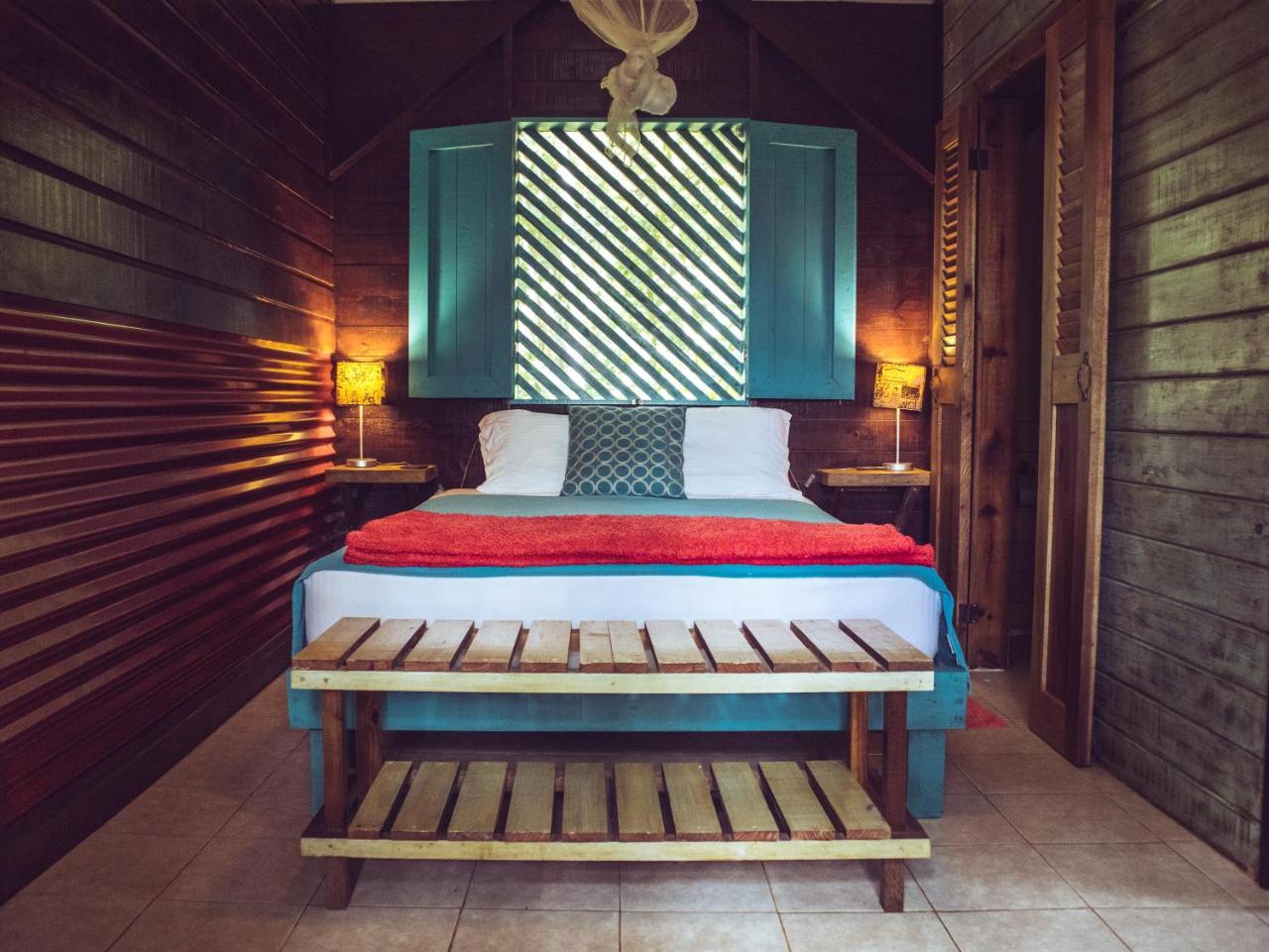 Bed and Breakfast Surf Break At Paunch Bocas del Toro Exterior foto